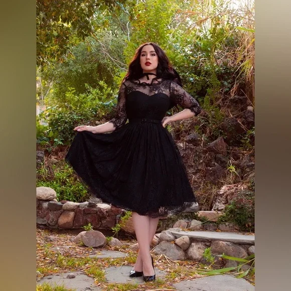 BNWT La Femme En Noir Mourning Dress SZ S - Picture 4 of 4